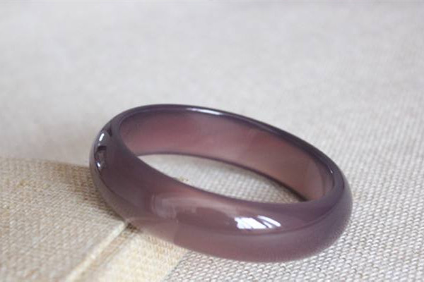 瑪瑙手鐲怎么選尺寸 瑪瑙手鐲買小了怎么辦 瑪瑙手鐲怎么選尺寸 瑪瑙手鐲買小了怎么辦