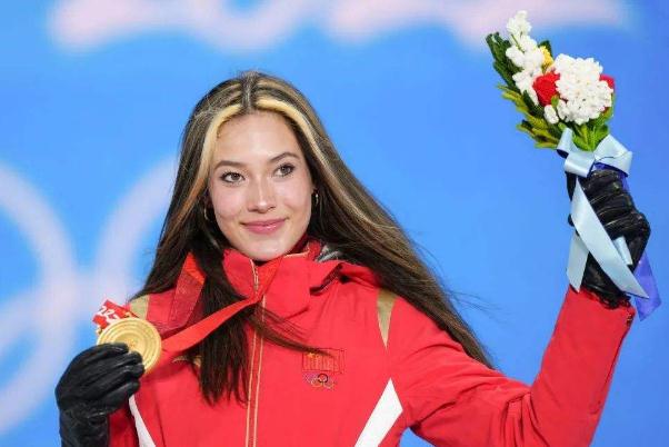 蘇翊鳴谷愛凌要去海南學(xué)沖浪了 沖浪是什么意思 蘇翊鳴谷愛凌要去海南學(xué)沖浪了 沖浪是什么意思