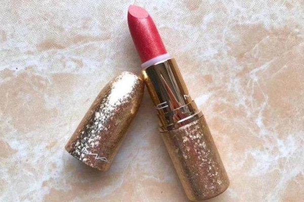 口紅會融化掉嗎 口紅放冰箱冷藏好不好 口紅會融化掉嗎 口紅放冰箱冷藏好不好