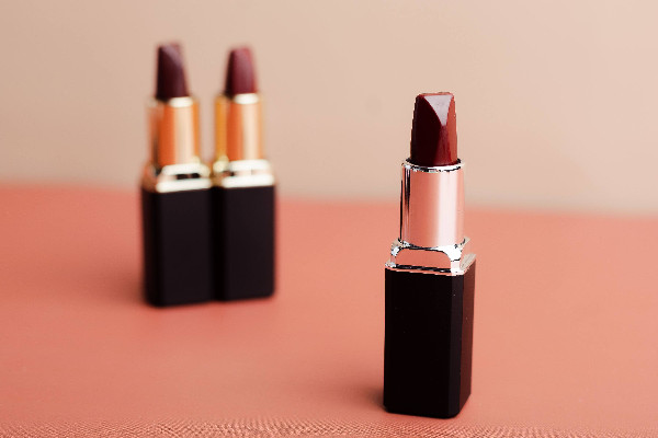 口紅用蟲子做的是真的嗎 口紅用的蟲子是什么蟲子 口紅用蟲子做的是真的嗎 口紅用的蟲子是什么蟲子