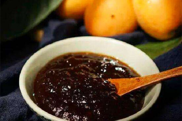 枇杷膏可以用開水沖著喝嗎 枇杷膏喝完可以喝水嗎 枇杷膏可以用開水沖著喝嗎 枇杷膏喝完可以喝水嗎