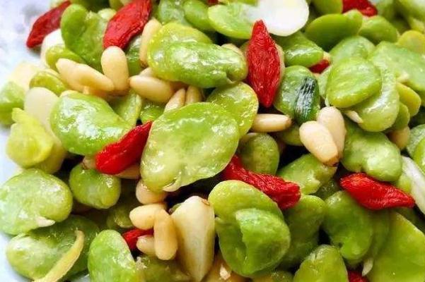 蠶豆有三種人不能吃 蠶豆有苦味還能吃嗎 蠶豆有三種人不能吃 蠶豆有苦味還能吃嗎