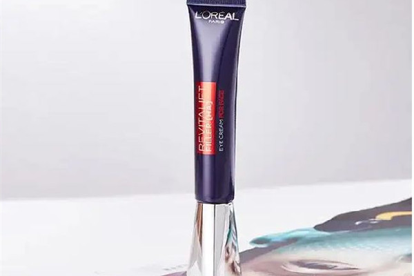 歐萊雅紫熨斗眼霜可以當(dāng)面霜使用嗎 歐萊雅紫熨斗眼霜可以去法令紋嗎 歐萊雅紫熨斗眼霜可以當(dāng)面霜使用嗎 歐萊雅紫熨斗眼霜可以去法令紋嗎