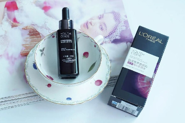 肌底液和精華水先用哪一個(gè) 肌底液的正確使用方法 肌底液和精華水先用哪一個(gè) 肌底液的正確使用方法