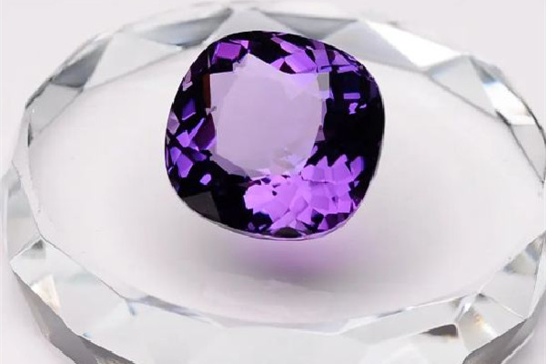 紫水晶要消磁嗎 紫水晶怎么消磁凈化最有效 紫水晶要消磁嗎 紫水晶怎么消磁凈化最有效