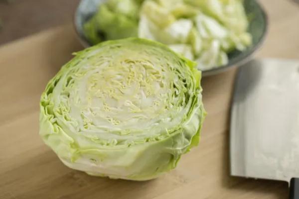 卷心菜有哪幾種 卷心菜會脹氣嗎 卷心菜有哪幾種 卷心菜會脹氣嗎