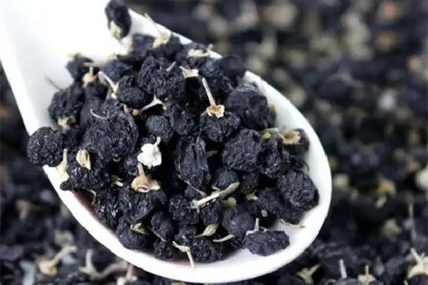 黑枸杞和紅枸杞哪個(gè)補(bǔ)腎壯陽效果好 黑枸杞和紅枸杞可以一起泡水喝嗎 黑枸杞和紅枸杞哪個(gè)補(bǔ)腎壯陽效果好 黑枸杞和紅枸杞可以一起泡水喝嗎