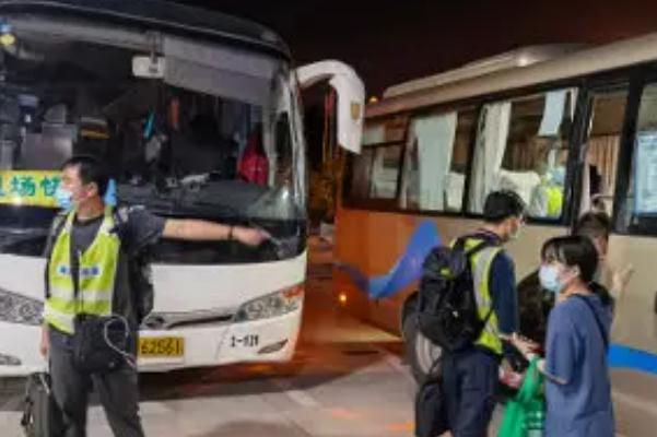 部分失事客機旅客家屬趕往廣西梧州 飛機失事的概率有多大 部分失事客機旅客家屬趕往廣西梧州 飛機失事的概率有多大