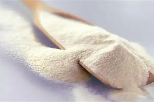 奶粉沖不開(kāi)有疙瘩什么原因 奶粉是先放水還是奶粉 奶粉沖不開(kāi)有疙瘩什么原因 奶粉是先放水還是奶粉