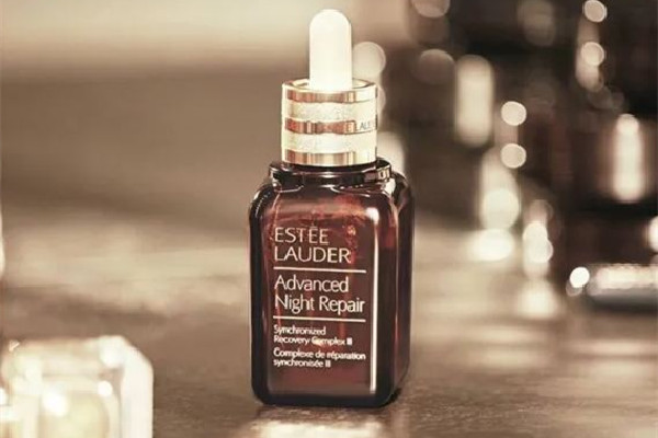 雅詩蘭黛小棕瓶可以淡斑嗎 雅詩蘭黛小棕瓶可以直接涂在臉上嗎 雅詩蘭黛小棕瓶可以淡斑嗎 雅詩蘭黛小棕瓶可以直接涂在臉上嗎