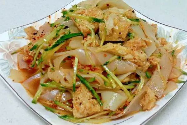 涼皮和米飯哪個熱量高 涼皮適合什么時候吃 涼皮和米飯哪個熱量高 涼皮適合什么時候吃