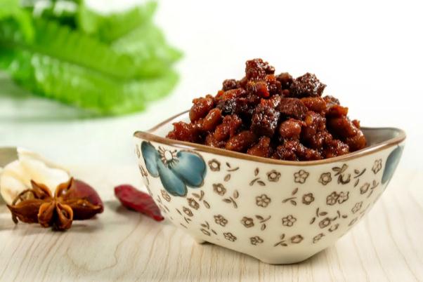 黃豆醬有什么營養(yǎng) 黃豆醬有點(diǎn)酸還能吃嗎 黃豆醬有什么營養(yǎng) 黃豆醬有點(diǎn)酸還能吃嗎