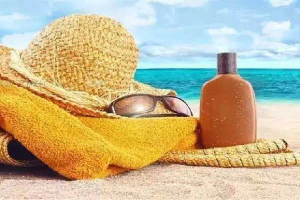 防曬霜水油分離還能用嗎 防曬霜水乳分離是什么原因 防曬霜水油分離還能用嗎 防曬霜水乳分離是什么原因