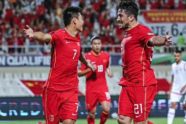 國足踢出最差表現(xiàn)?主帥提出表揚 國足是怎么選人的 國足踢出最差表現(xiàn)?主帥提出表揚 國足是怎么選人的