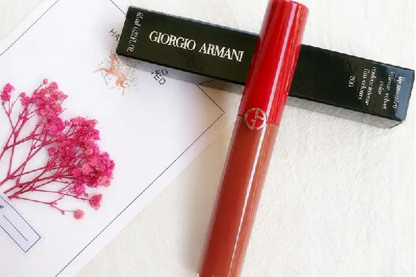 阿瑪尼唇釉怎么分辨是不是正品 阿瑪尼唇釉405多少錢 阿瑪尼唇釉怎么分辨是不是正品 阿瑪尼唇釉405多少錢