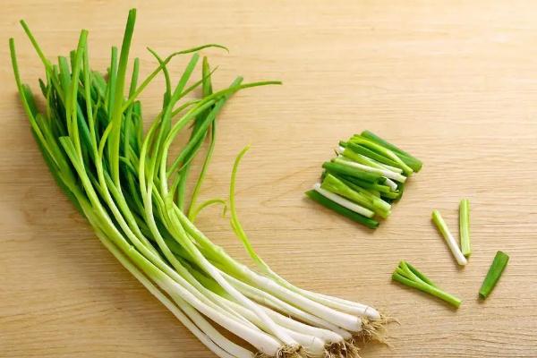 小蔥孕婦能吃嗎 小蔥是熱性還是涼性 小蔥孕婦能吃嗎 小蔥是熱性還是涼性