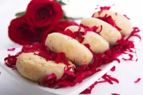 鮮花餅是哪里的特色 鮮花餅里面有鮮花嗎 鮮花餅是哪里的特色 鮮花餅里面有鮮花嗎
