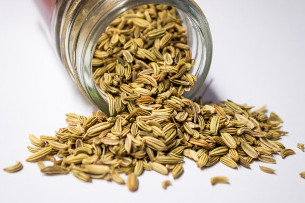 孜然是什么植物的種子 孜然是不是小茴香 孜然是什么植物的種子 孜然是不是小茴香