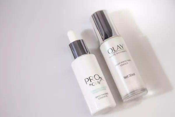 olay小白瓶用在哪個(gè)步驟 olay小白瓶用后可以玩手機(jī)嗎 olay小白瓶用在哪個(gè)步驟 olay小白瓶用后可以玩手機(jī)嗎