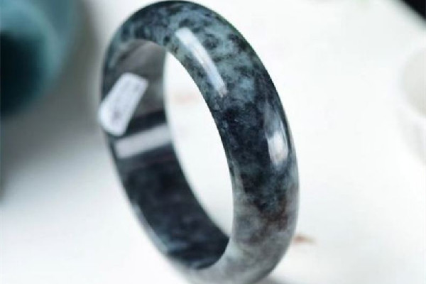 烏雞手鐲好不好 烏雞手鐲辟邪是真的嗎 烏雞手鐲好不好 烏雞手鐲辟邪是真的嗎