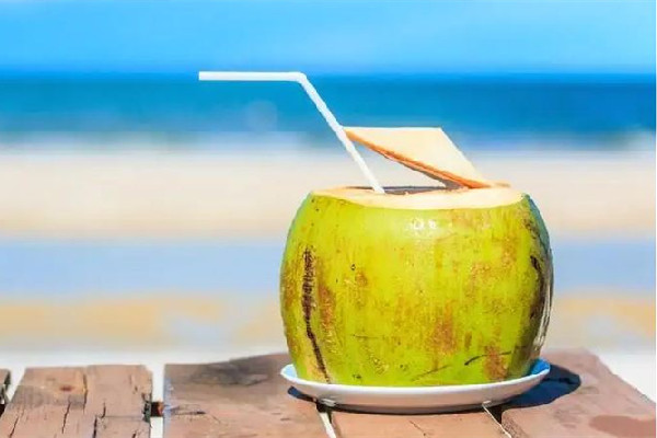 椰子水對(duì)孕婦的功效與作用 椰子水孕婦什么時(shí)候開(kāi)始喝