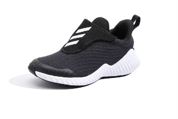 阿迪達(dá)斯鞋子尺碼偏大還是偏小 阿迪達(dá)斯鞋子買(mǎi)小了怎么辦 阿迪達(dá)斯鞋子尺碼偏大還是偏小 阿迪達(dá)斯鞋子買(mǎi)小了怎么辦