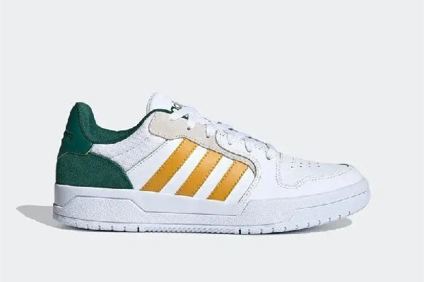 阿迪達(dá)斯鞋子質(zhì)量怎么樣 阿迪達(dá)斯鞋子會(huì)腳臭嗎 阿迪達(dá)斯鞋子質(zhì)量怎么樣 阿迪達(dá)斯鞋子會(huì)腳臭嗎