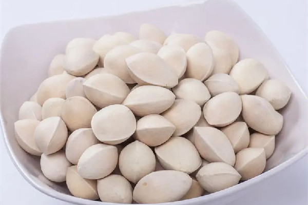 白果煮多長(zhǎng)時(shí)間能熟 白果煮熟了吃有沒(méi)有毒 白果煮多長(zhǎng)時(shí)間能熟 白果煮熟了吃有沒(méi)有毒