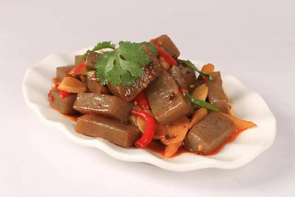 魔芋要焯水嗎 魔芋可以直接煮著吃嗎 魔芋要焯水嗎 魔芋可以直接煮著吃嗎