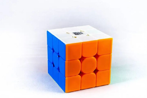 魔方適合什么年齡段玩 魔方是怎么玩的 魔方適合什么年齡段玩 魔方是怎么玩的