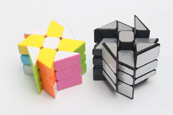 魔方可以培養(yǎng)孩子什么能力 魔方孩子有沒有必要學 魔方可以培養(yǎng)孩子什么能力 魔方孩子有沒有必要學
