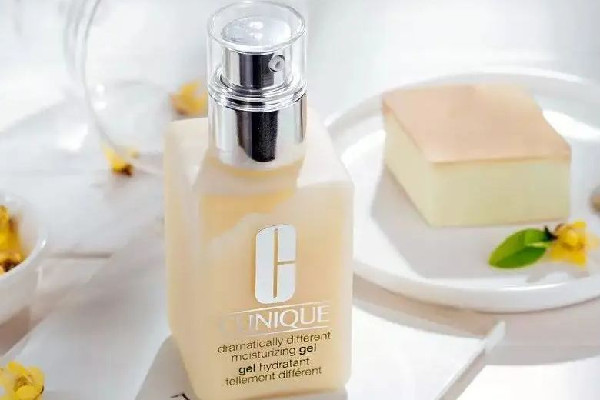 倩碧黃油怎么辨別真?zhèn)?倩碧黃油有味道嗎 倩碧黃油怎么辨別真?zhèn)?倩碧黃油有味道嗎