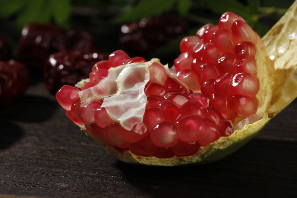 石榴多少錢一斤 石榴是什么季節(jié)成熟的 石榴多少錢一斤 石榴是什么季節(jié)成熟的