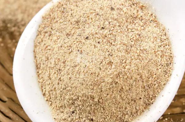 胡椒粉是干嘛用的 胡椒粉是發(fā)物嗎 胡椒粉是干嘛用的 胡椒粉是發(fā)物嗎