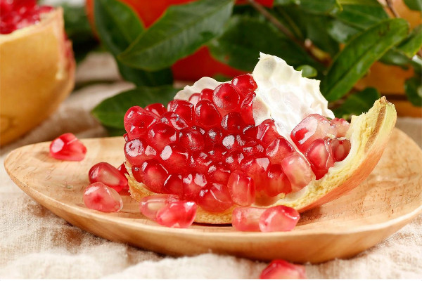 石榴多少錢一斤 石榴是什么季節(jié)成熟的 石榴多少錢一斤 石榴是什么季節(jié)成熟的