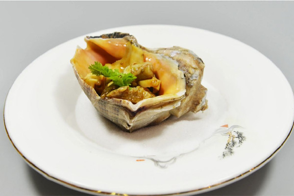 大海螺吐紫色粘液還可以吃嗎 大海螺為什么會吐紫色的液體