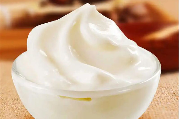 淡奶油是植物奶油還是動(dòng)物奶油 淡奶油是什么 淡奶油是植物奶油還是動(dòng)物奶油 淡奶油是什么
