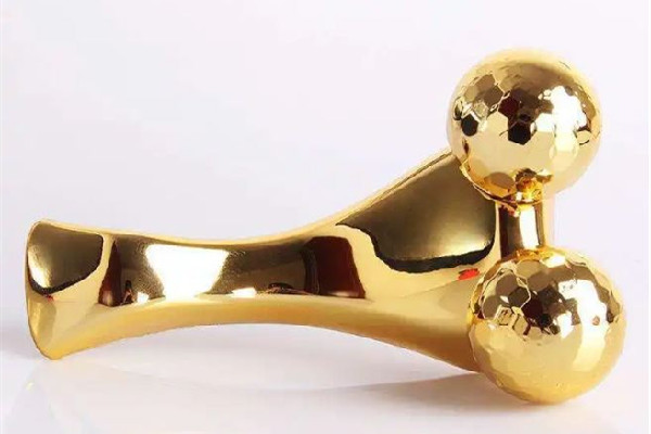 臉部按摩儀可以用精油按摩嗎 臉部按摩儀器正確使用方法 臉部按摩儀可以用精油按摩嗎 臉部按摩儀器正確使用方法