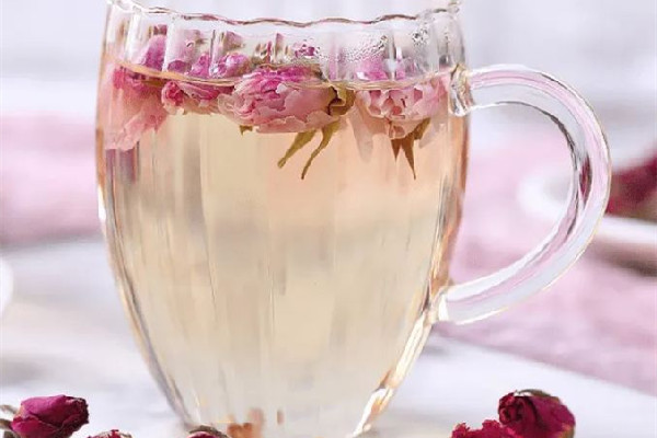 玫瑰花茶有減肥的作用嗎 玫瑰花茶適合什么樣的人群喝 玫瑰花茶有減肥的作用嗎 玫瑰花茶適合什么樣的人群喝