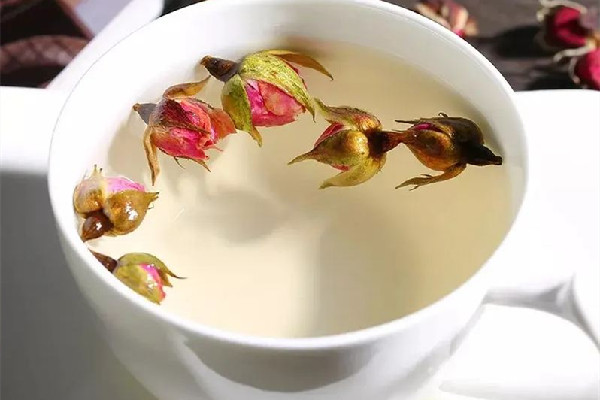 玫瑰花茶泡多久可以喝 玫瑰花茶泡幾朵為好 玫瑰花茶泡多久可以喝 玫瑰花茶泡幾朵為好