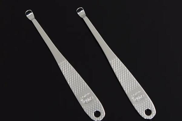 掏耳勺能碰到耳膜嗎 掏耳勺掉到耳朵里面出血 掏耳勺能碰到耳膜嗎 掏耳勺掉到耳朵里面出血