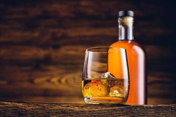 白蘭地要冷藏保存嗎 白蘭地開瓶后放多久 白蘭地要冷藏保存嗎 白蘭地開瓶后放多久