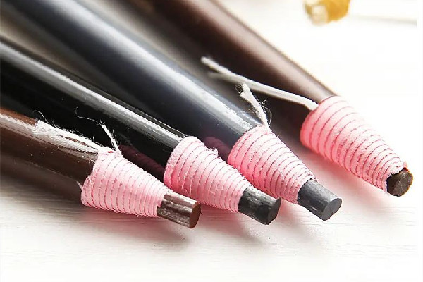 眉筆削筆器怎么用 眉筆削斷了怎么辦 眉筆削筆器怎么用 眉筆削斷了怎么辦