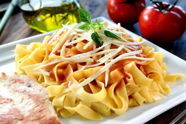 意面用什么醬比較好吃 意面的家常做法 意面用什么醬比較好吃 意面的家常做法