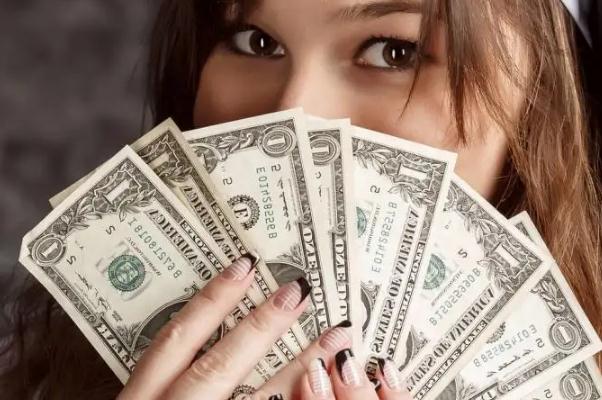 拜金女是什么意思 拜金女的表現(xiàn)與特征 拜金女是什么意思 拜金女的表現(xiàn)與特征