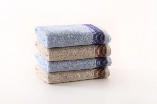 毛巾買什么材質(zhì)的比較好 毛巾是純棉的的好還是竹纖維的好 毛巾買什么材質(zhì)的比較好 毛巾是純棉的的好還是竹纖維的好