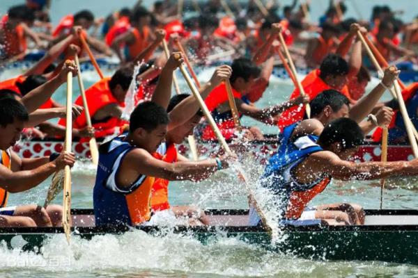 劃龍舟要注意什么 劃龍舟要練哪些動作 劃龍舟要注意什么 劃龍舟要練哪些動作