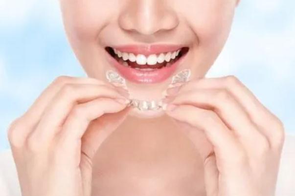 戴牙套要拔智齒嗎 戴牙套要打麻醉嗎 戴牙套要拔智齒嗎 戴牙套要打麻醉嗎