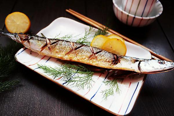 吃秋刀魚有什么好處和壞處 吃秋刀魚會胖嗎 吃秋刀魚有什么好處和壞處 吃秋刀魚會胖嗎