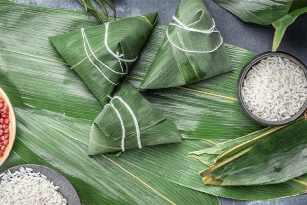 粽葉用光面還是毛面 粽葉怎么包才不會(huì)破 粽葉用光面還是毛面 粽葉怎么包才不會(huì)破